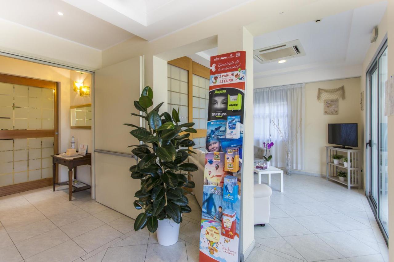 Hotel Savana Rimini Exterior photo